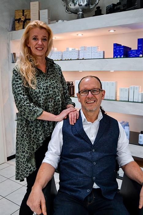 Der Frisör | Gregor von Wirth - Die Kosmetik | Marion Schmitt - in ihrem Salon in Köln Pulheim