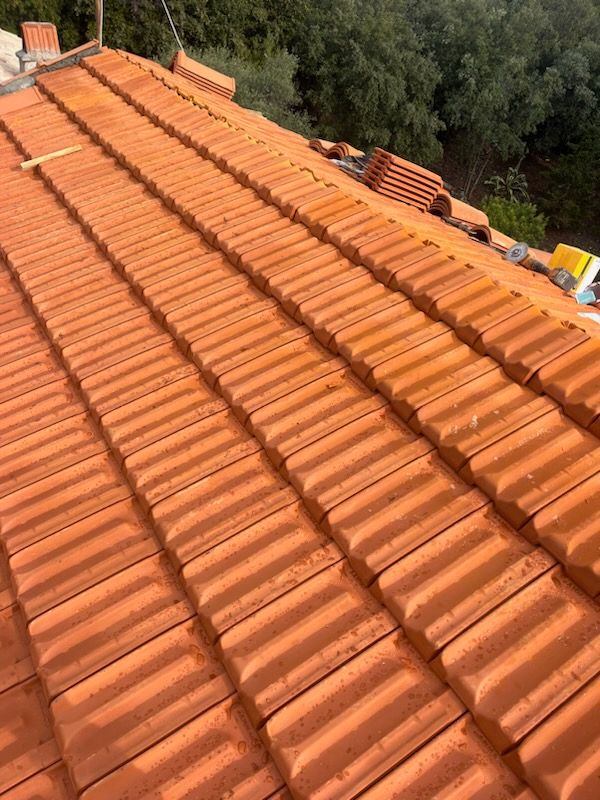 Toiture avec tuiles mécaniques plates