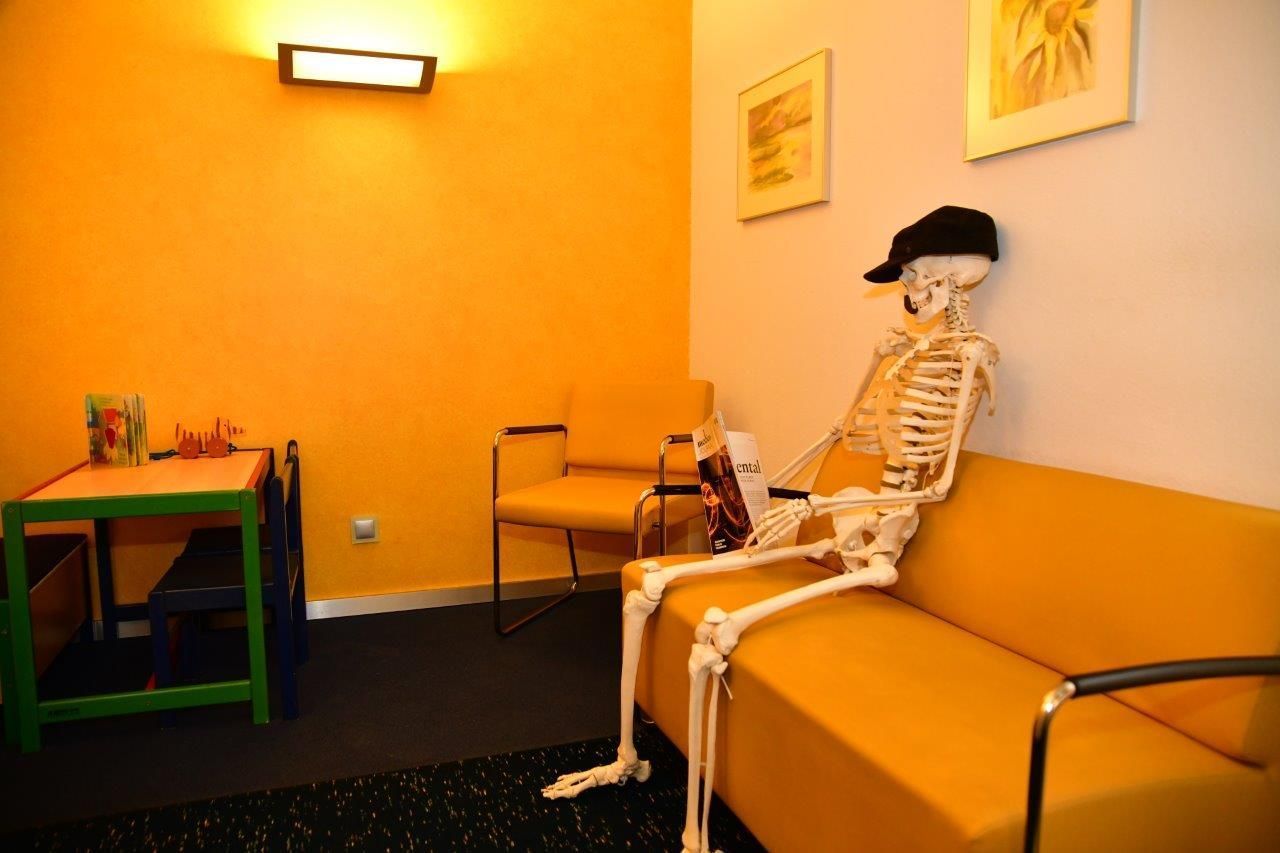 Wartezimmer Praxis Risch Ärzte-GmbH