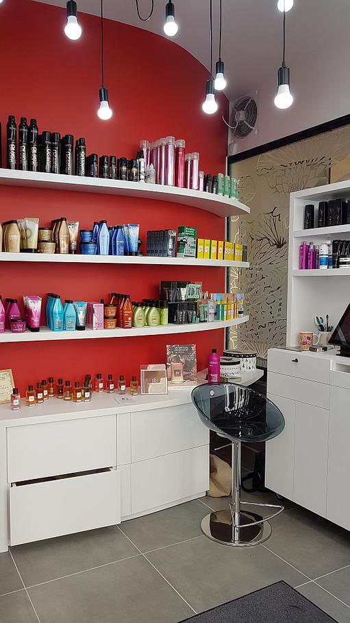 Salon de coiffure après