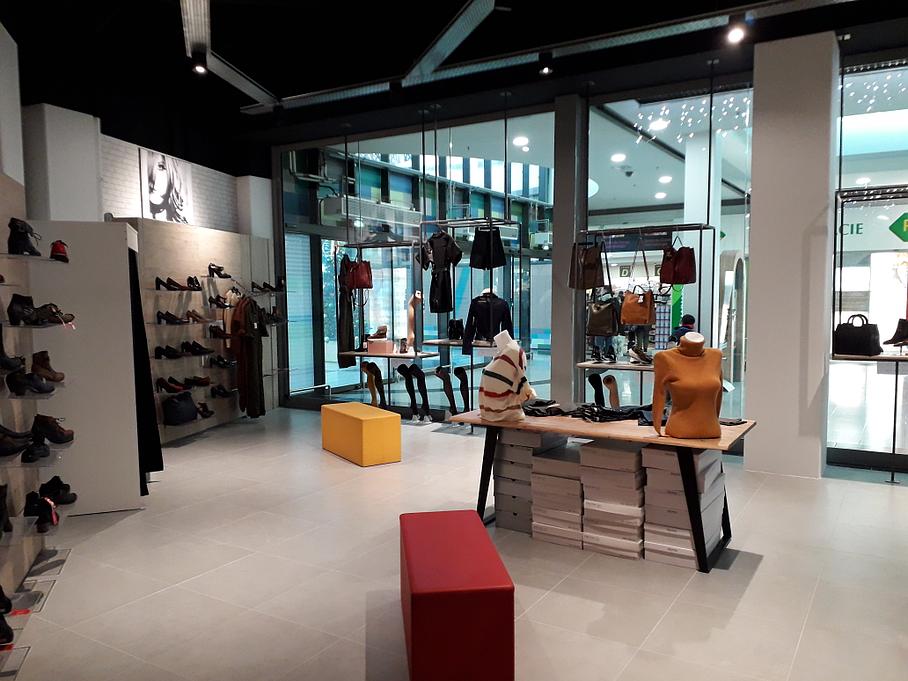 intérieur magasin après aménagement