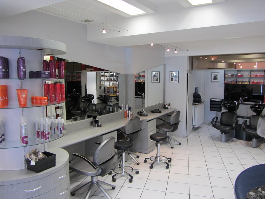 Salon de coiffure avant