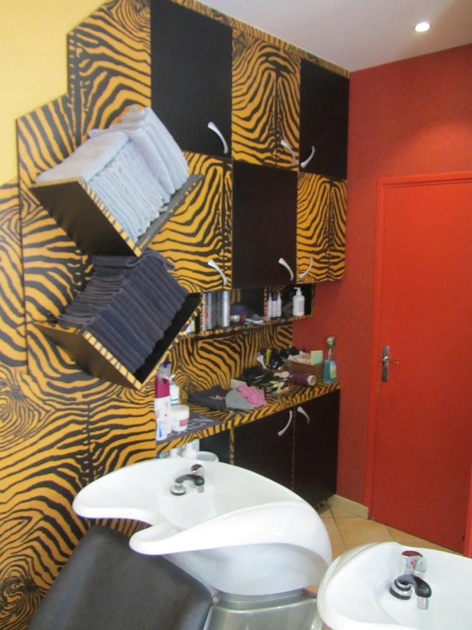 Décoration salon de coiffure avant