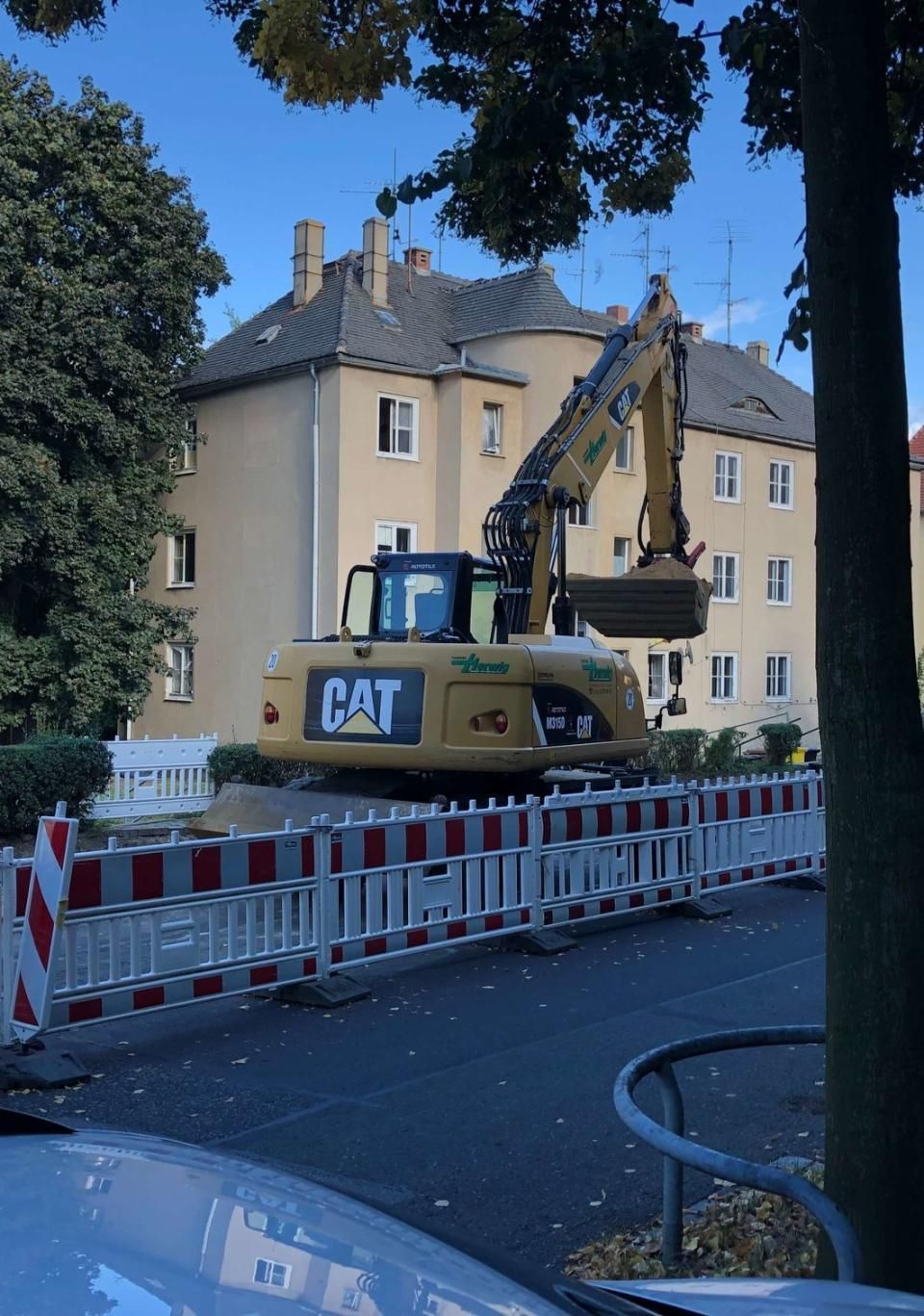 Thomas Herwig – ein Schaufelbagger auf einer Straßenbaustelle