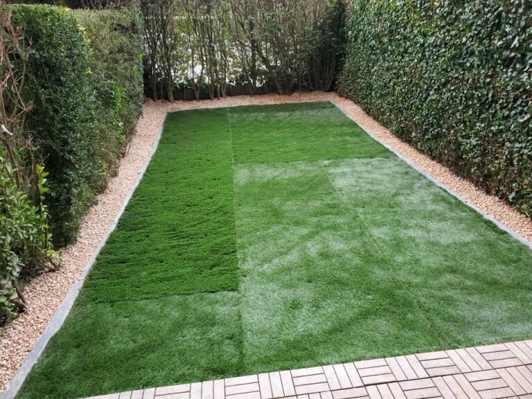 Tonte de gazon en cours