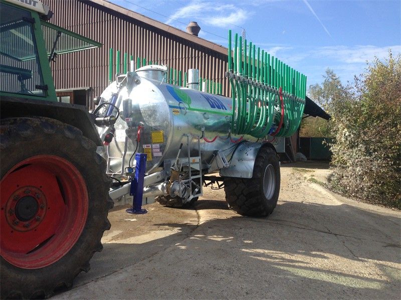 Landmaschinen Traktoren