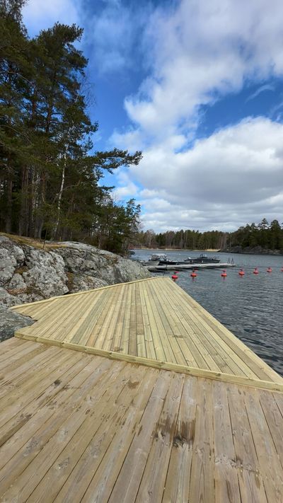 Katon puhdistus ja sammaleen poisto saaristomökiltä Itä-Uudellamaalla & Porvoossa