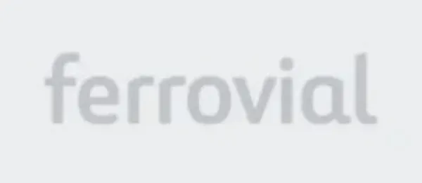 Logotipo de Ferrovial en gris claro sobre fondo blanco.
