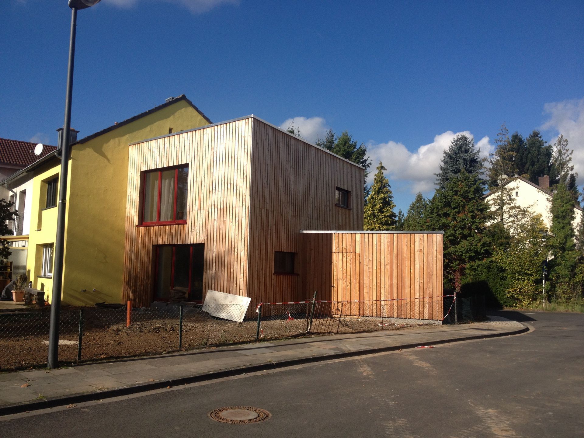 Wand- und Fassenbekleidung