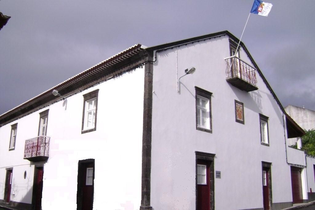 Dr. Paulo Gusmão - Advogado