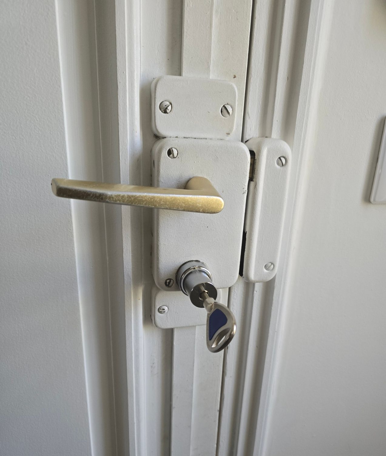 Loquet de serrure de porte