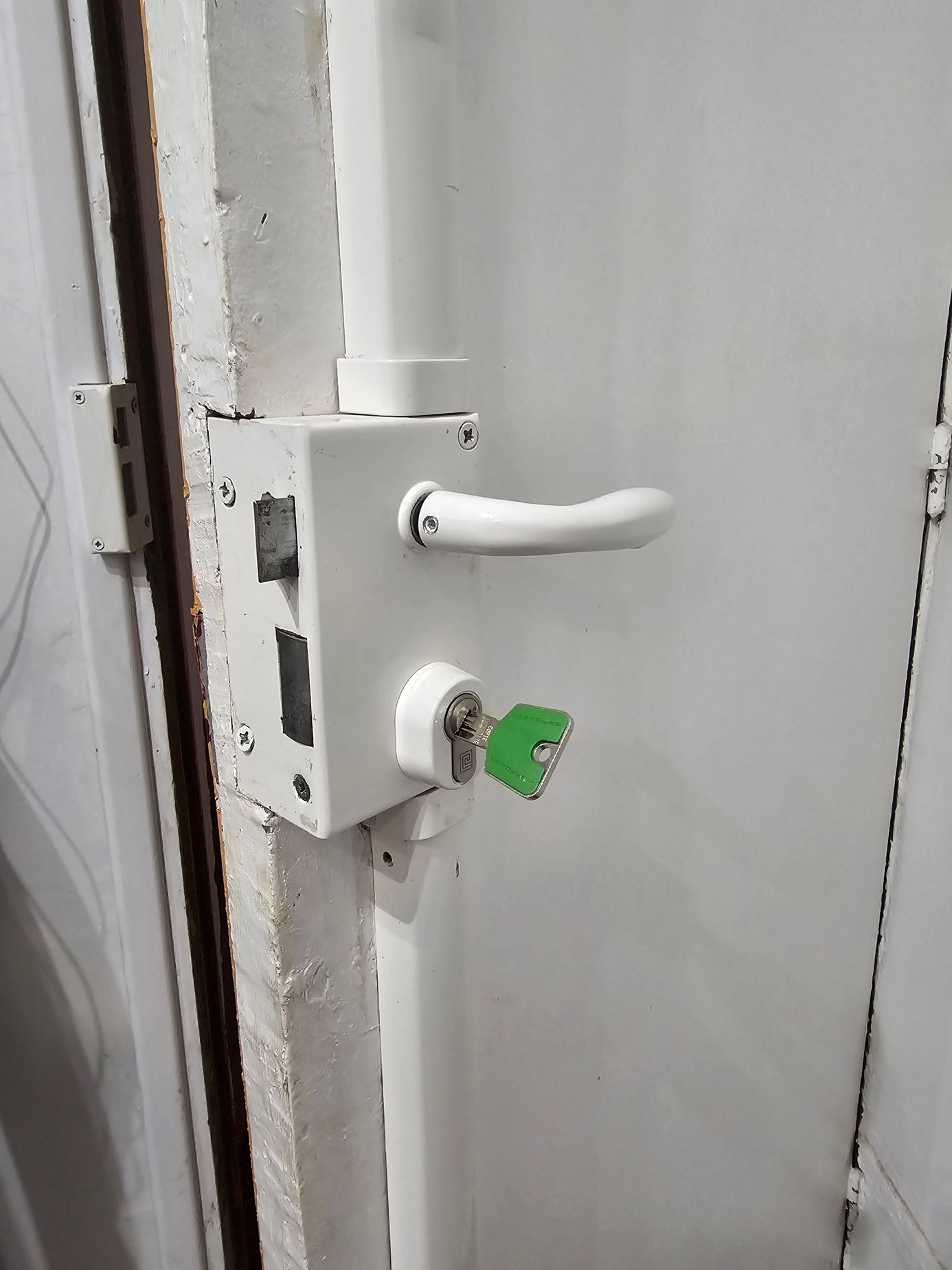 Serrure d'une porte ouverte