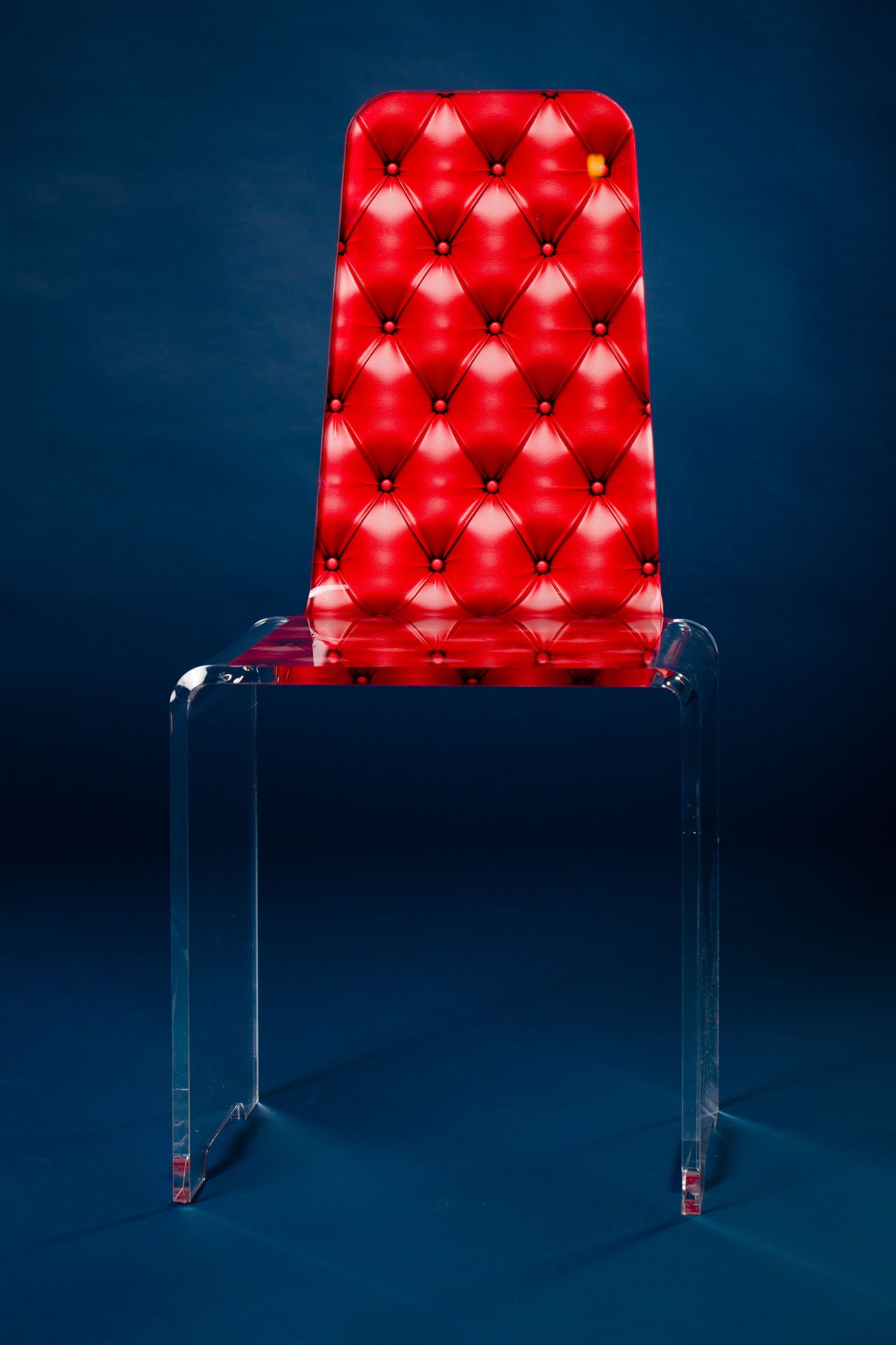 Elega SA - découpe de panneaux et fabrication d'objets sur mesure en matière plastique