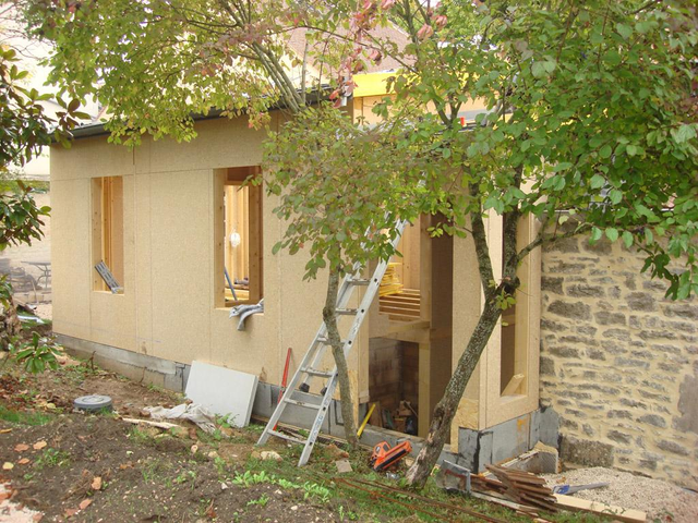 Ravalement de façade d'un mur de briques