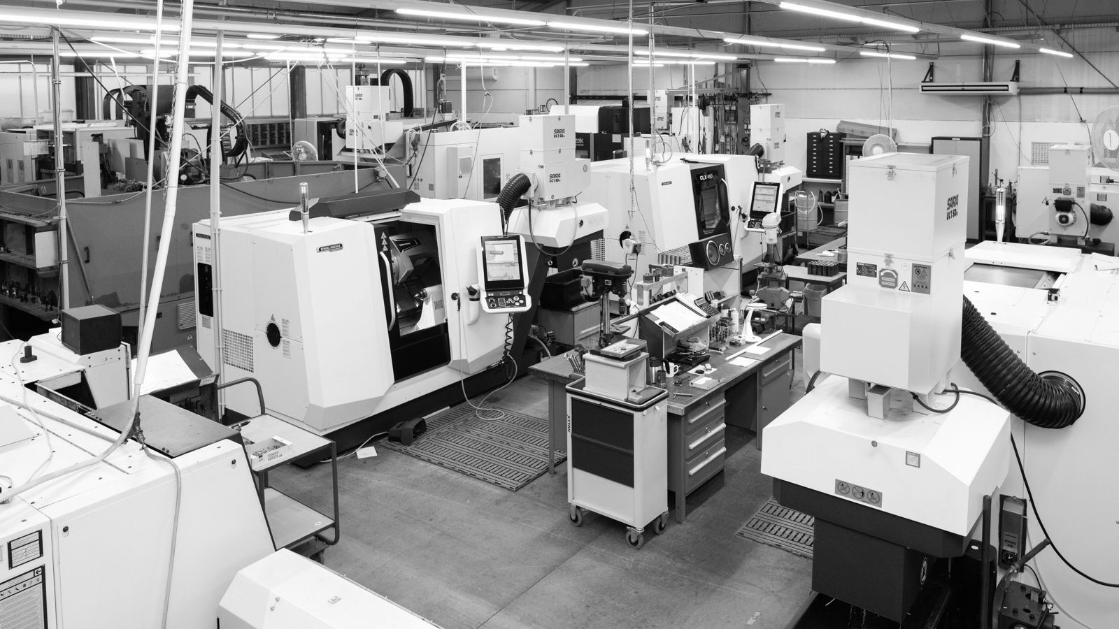 CNC Technik Groffik GmbH - KOMPETENZ IM BEREICH DREHEN, FRÄSEN UND BOHREN MIT HÖCHSTER PRÄZISION