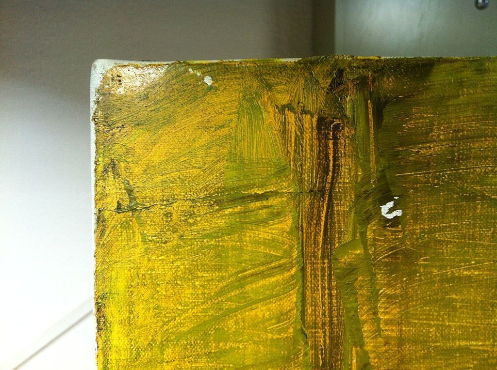 Petits manques de couche picturale