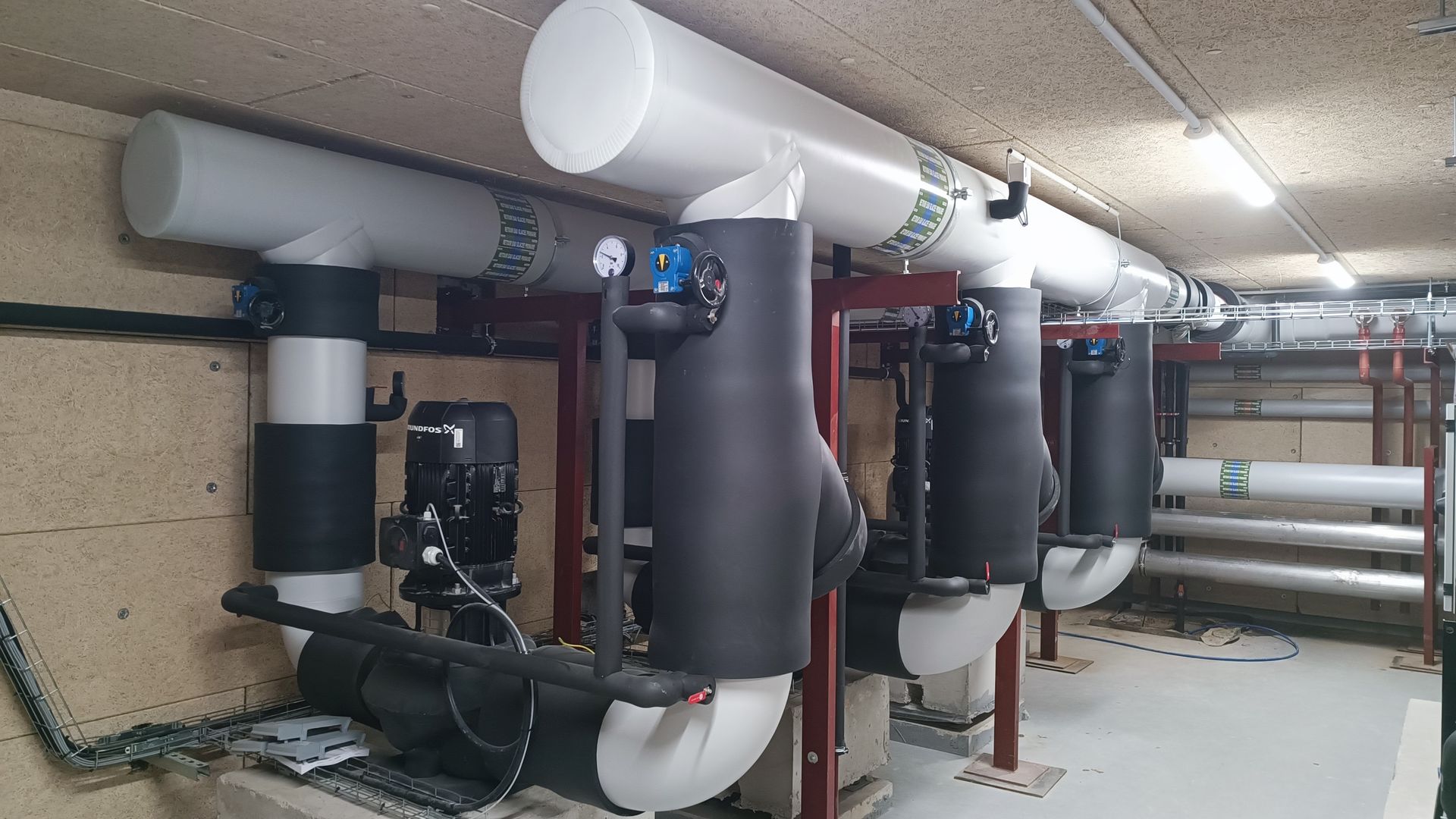 Isolation thermique de canalisation