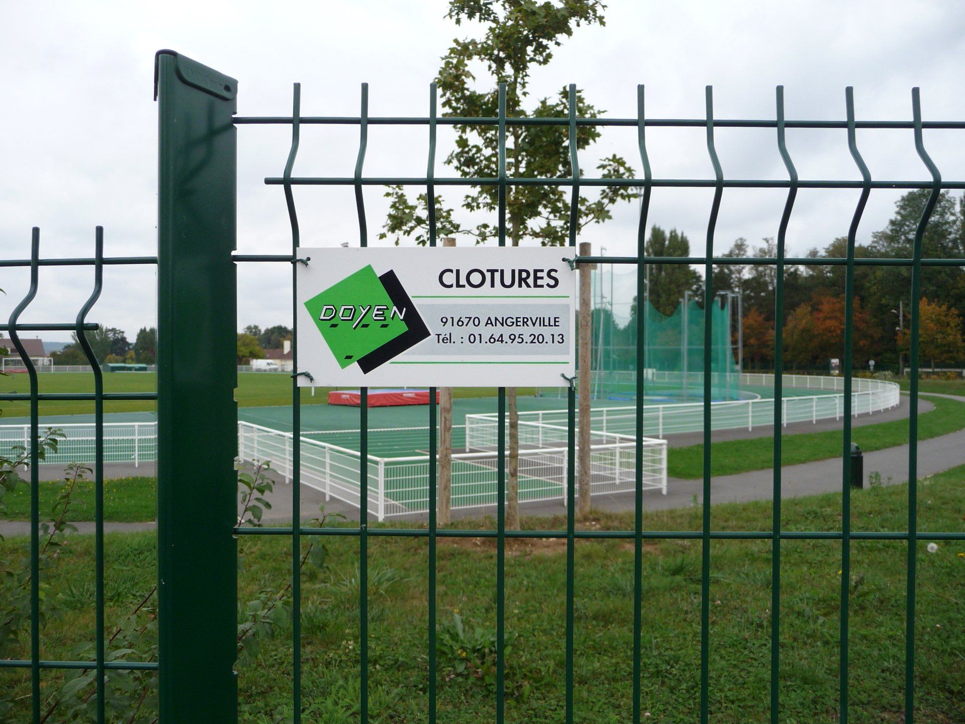 Clôture métallique