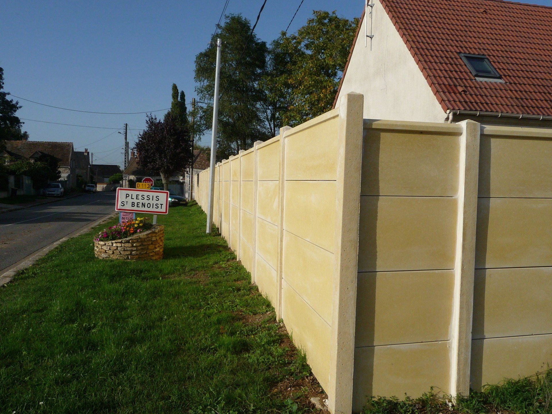 Clôture en béton, style bois