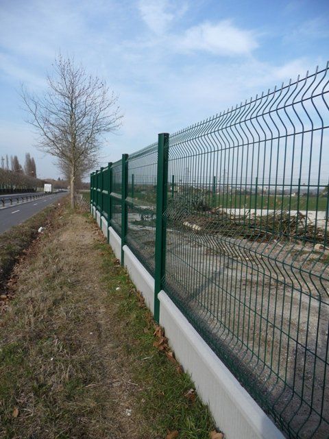 Clôture en grillage métallique