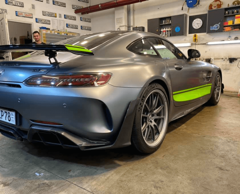 Auto in der Werkstatt