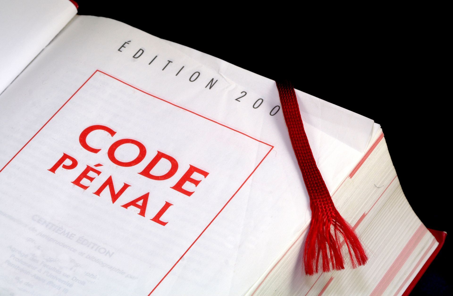 Livre de code pénal