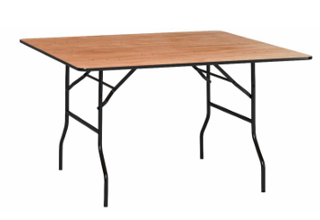Table ronde en bois, capacité de 10 personnes, idéale pour des repas conviviaux ou événements élégants. Location à 10,00 €.