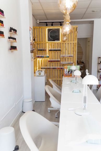 Esmaltes CND en pozuelo manicura vegana libre de tóxicos y químicos prohibidos con cuidado exfoliación Hidratación avanzada 
