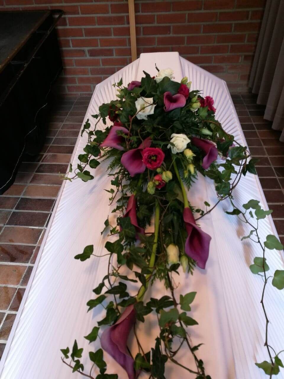 Ikikukka- ja Hautauspalvelu Ojalainen