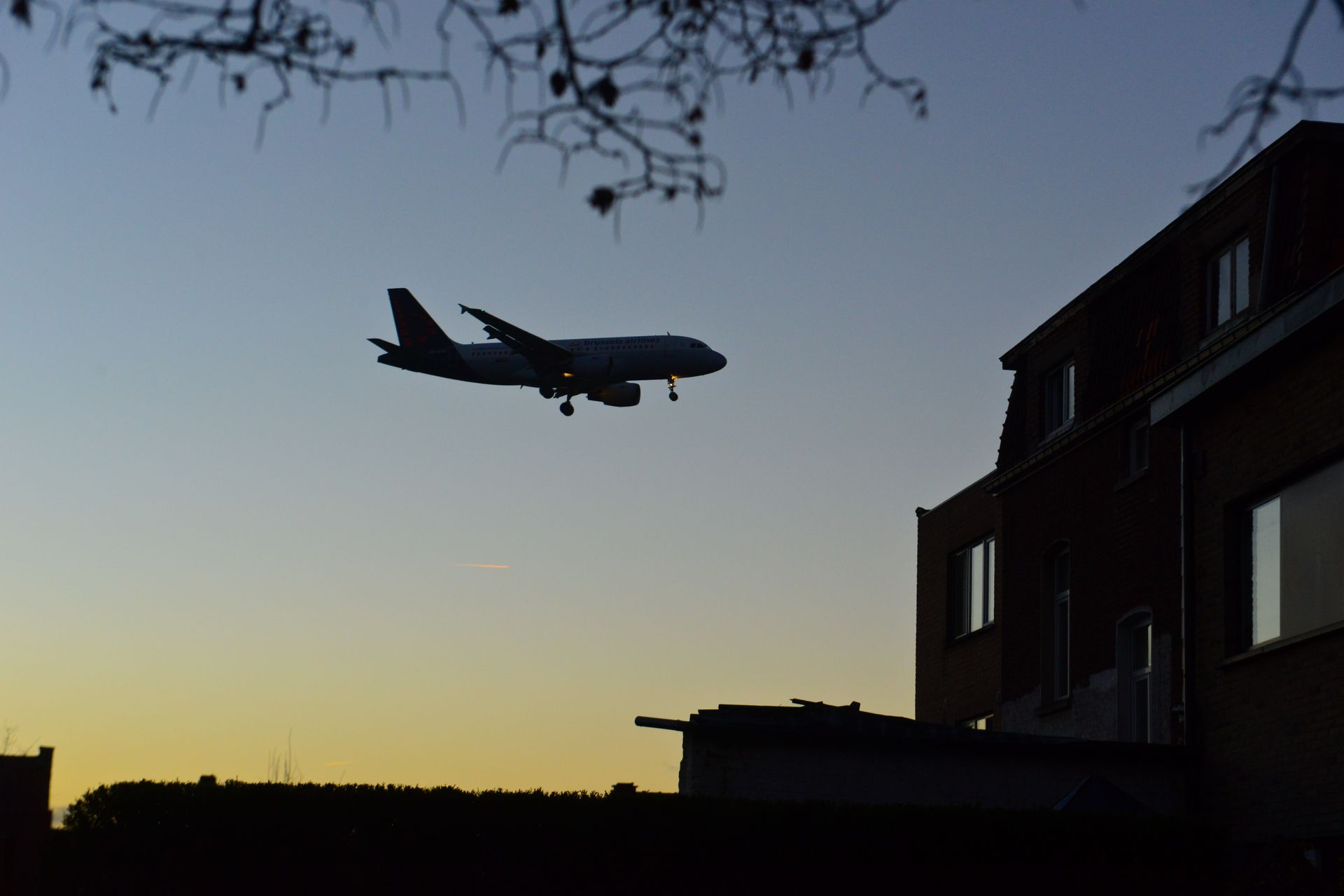 Avion dans le ciel