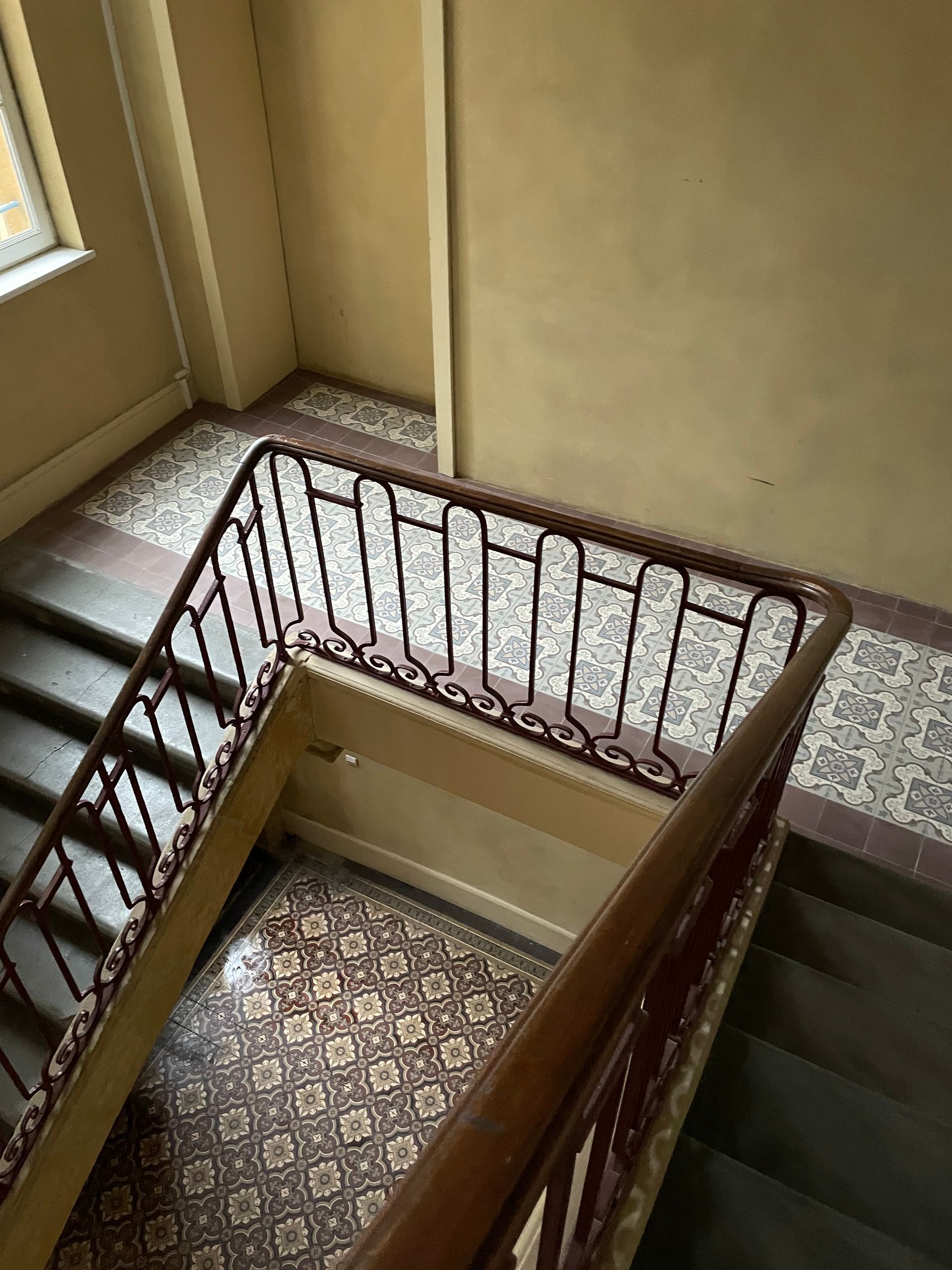 carrelage dans escalier