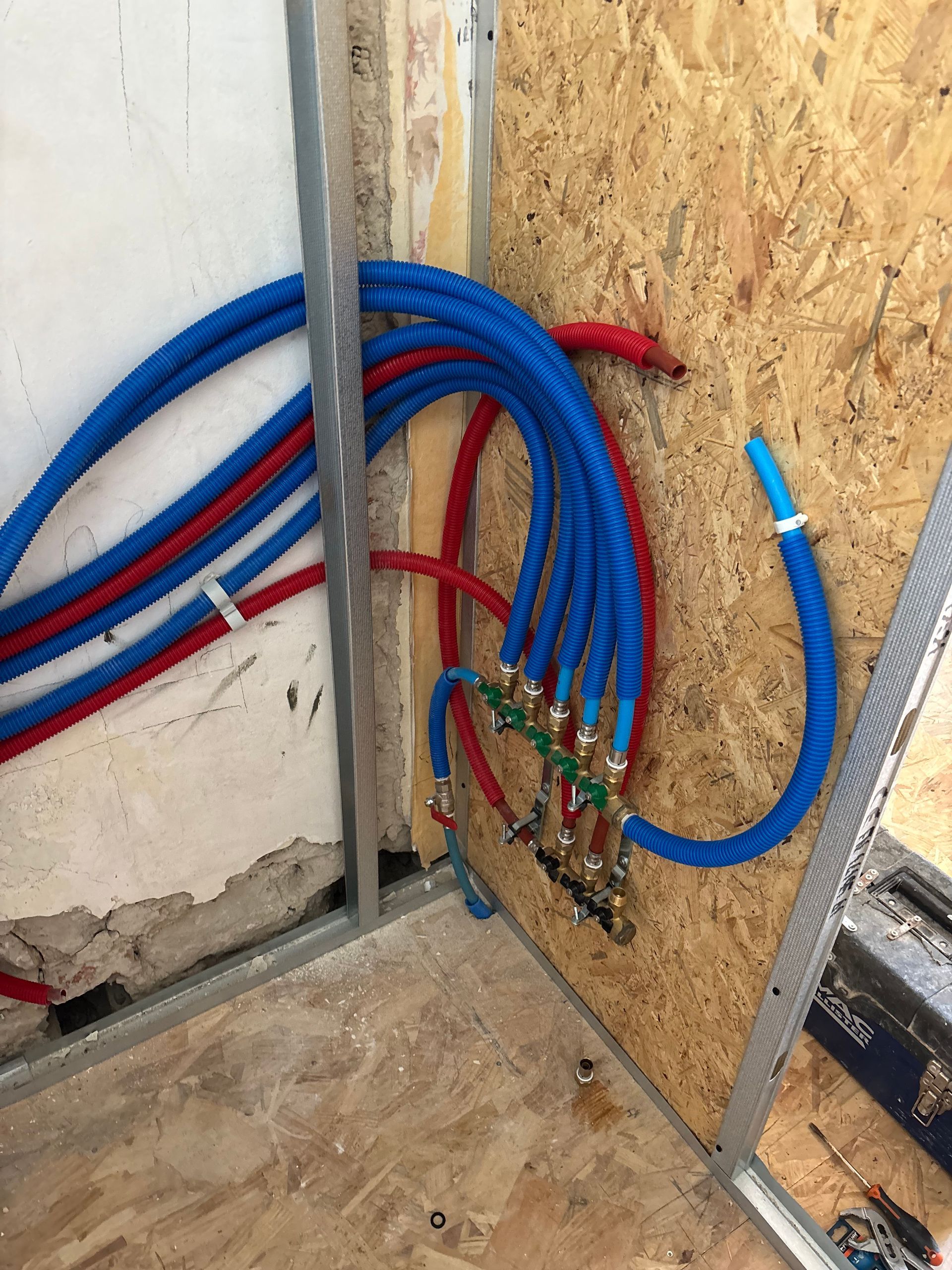 Vers la page Plomberie.