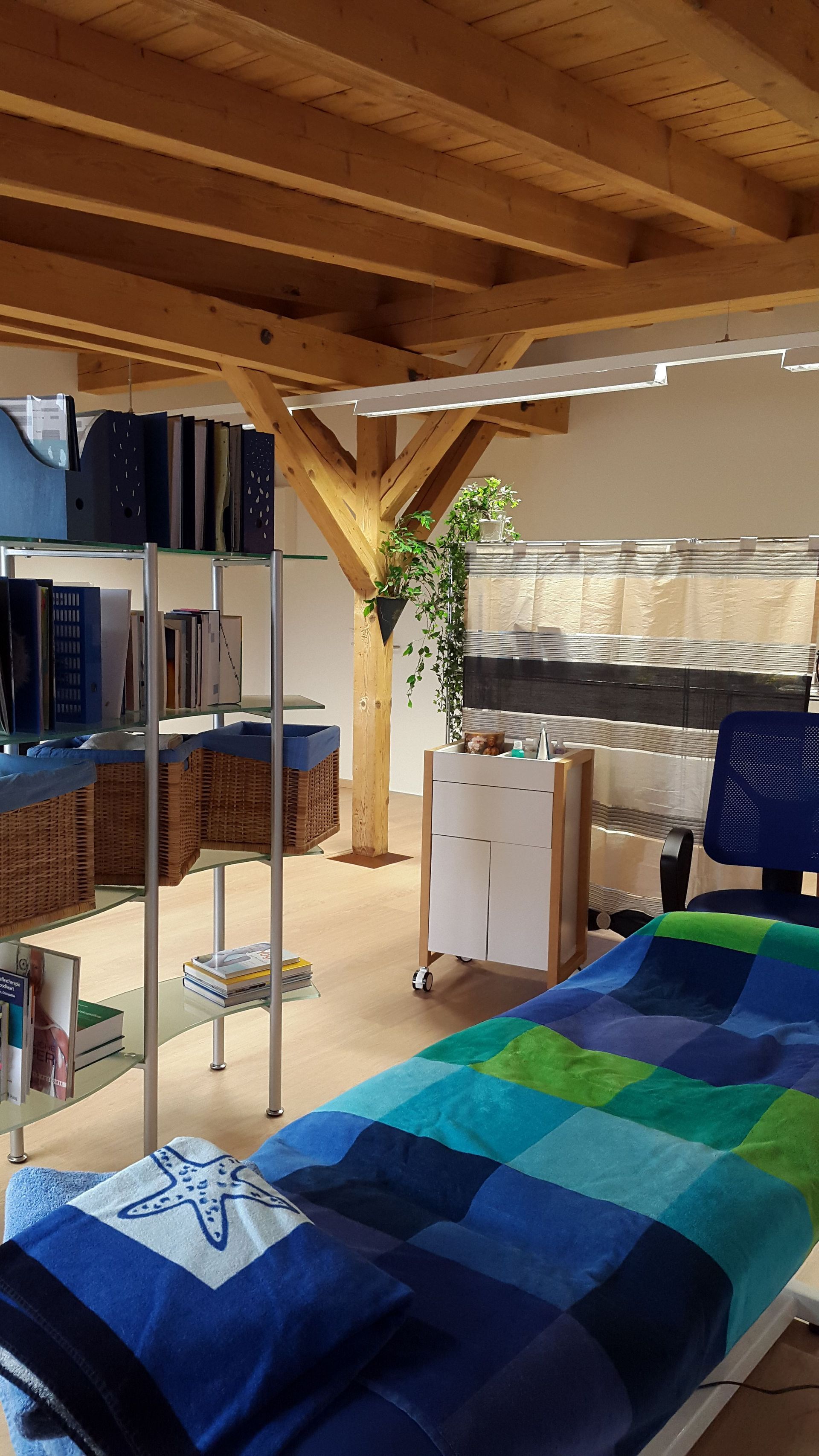 Abwehrkräfte steigern , Lymphe - Behandlungsraum - Praxis für Lymphtherapien