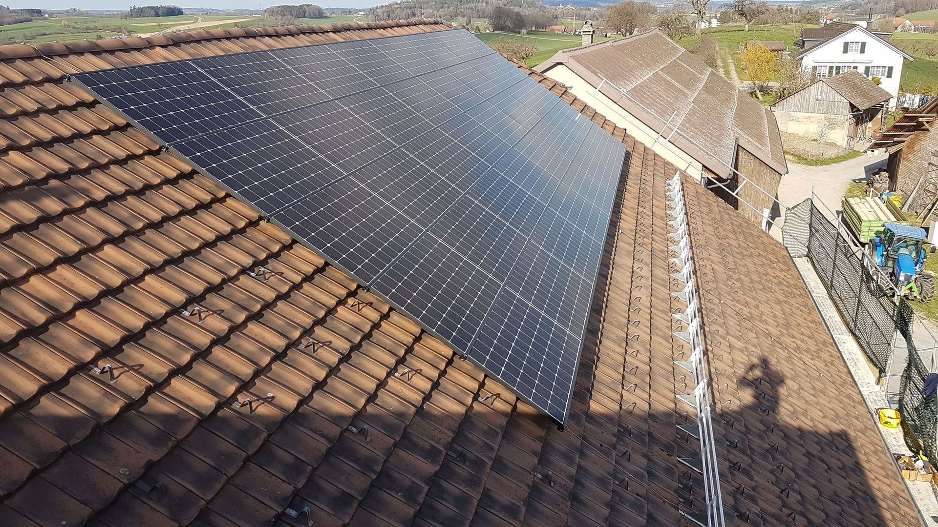 Solaranlage Dach | F. Kaufmann AG | Heizung, Sanitär, Wärmepumpe Solaranlage | Frauenfeld