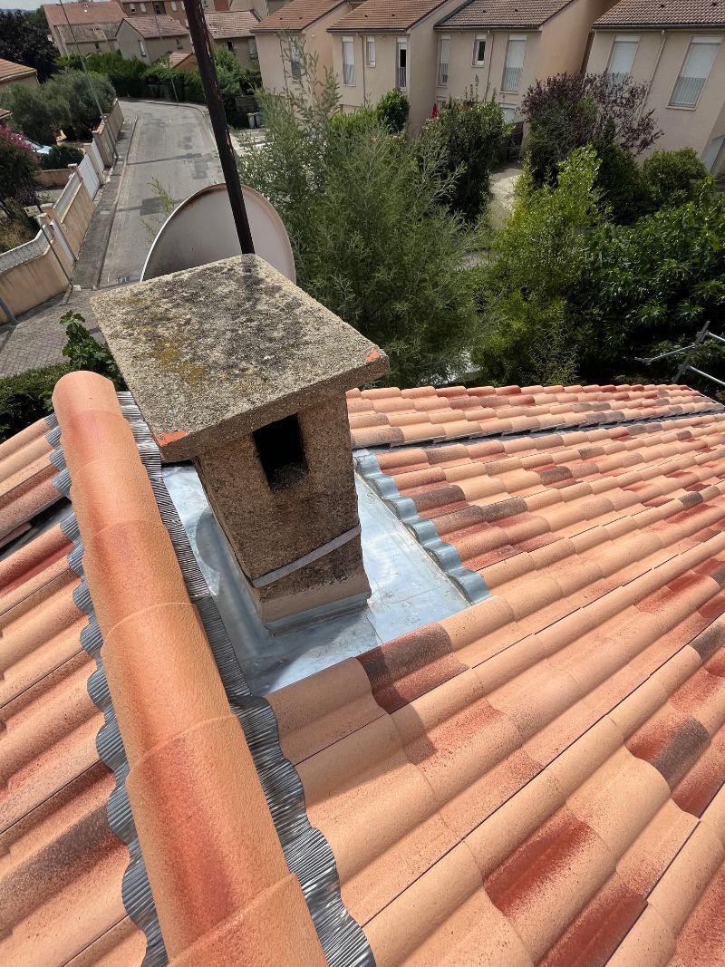 Zinguerie autour d'une cheminée