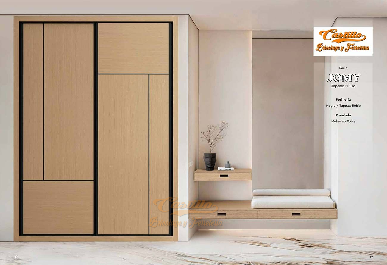 Entrada de madera con armario empotrado, asientos y estantería. Colores neutros.