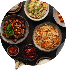 Hong Kong Dragon – Verschiedene chinesische Gerichte auf einem Tisch