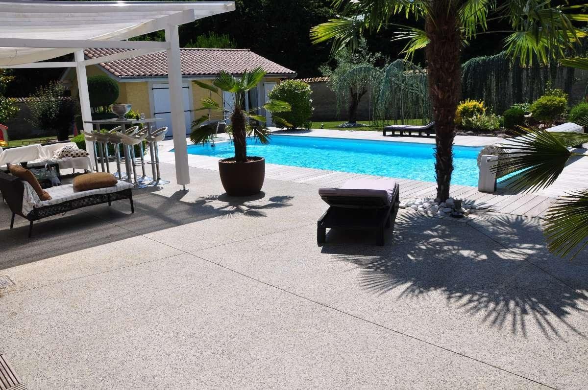 terrasse exterieur béton désactivé