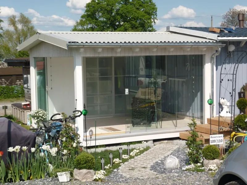 Ein Wintergarten. Foto von der Mannhart Holzbau AG