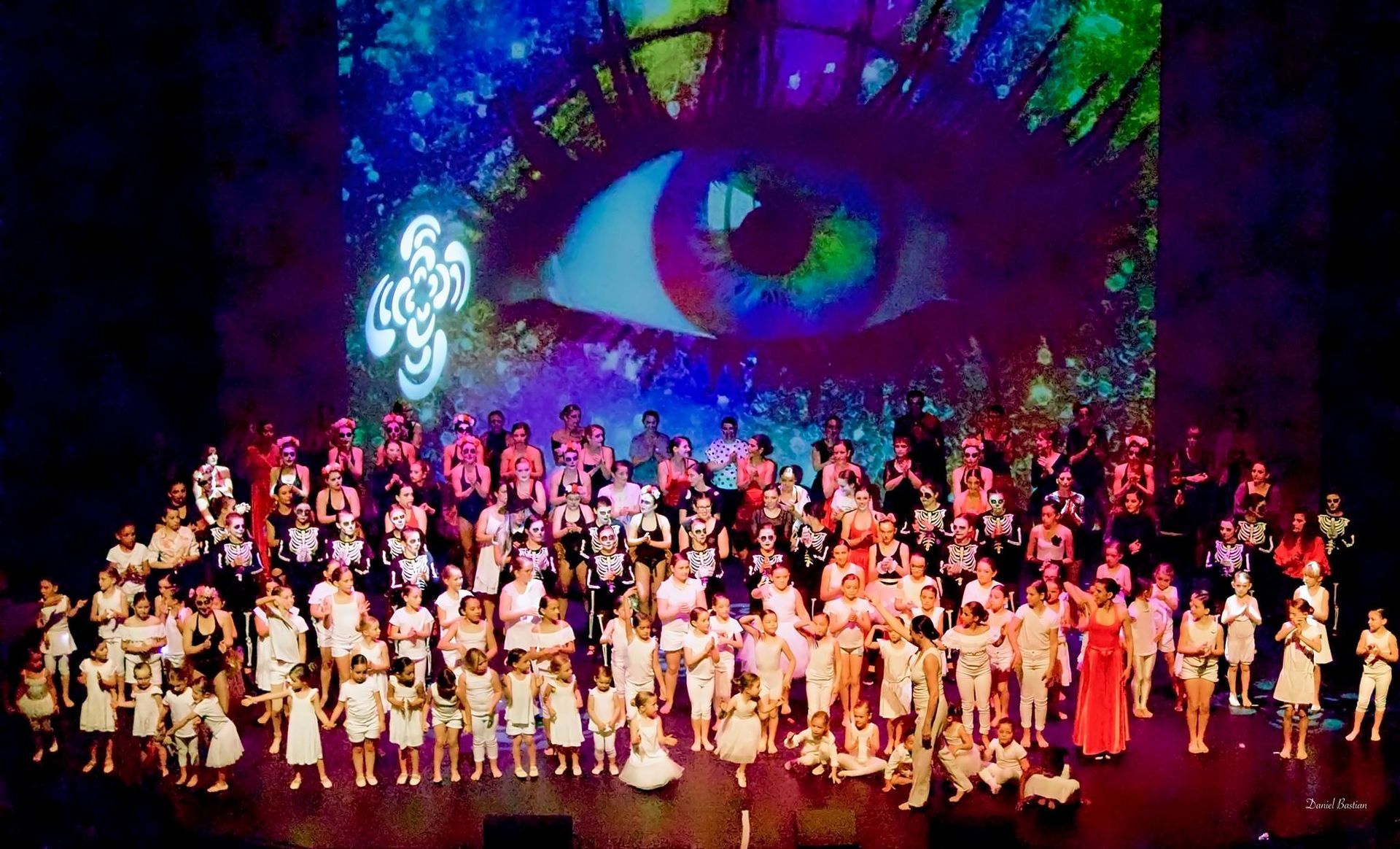 Groupe des danseurs de l'école de danse Diva