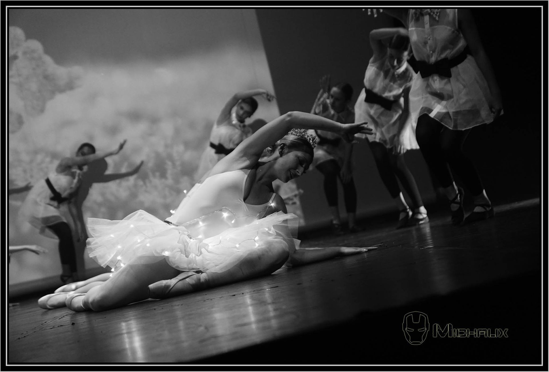 Femme qui pratique la danse classique