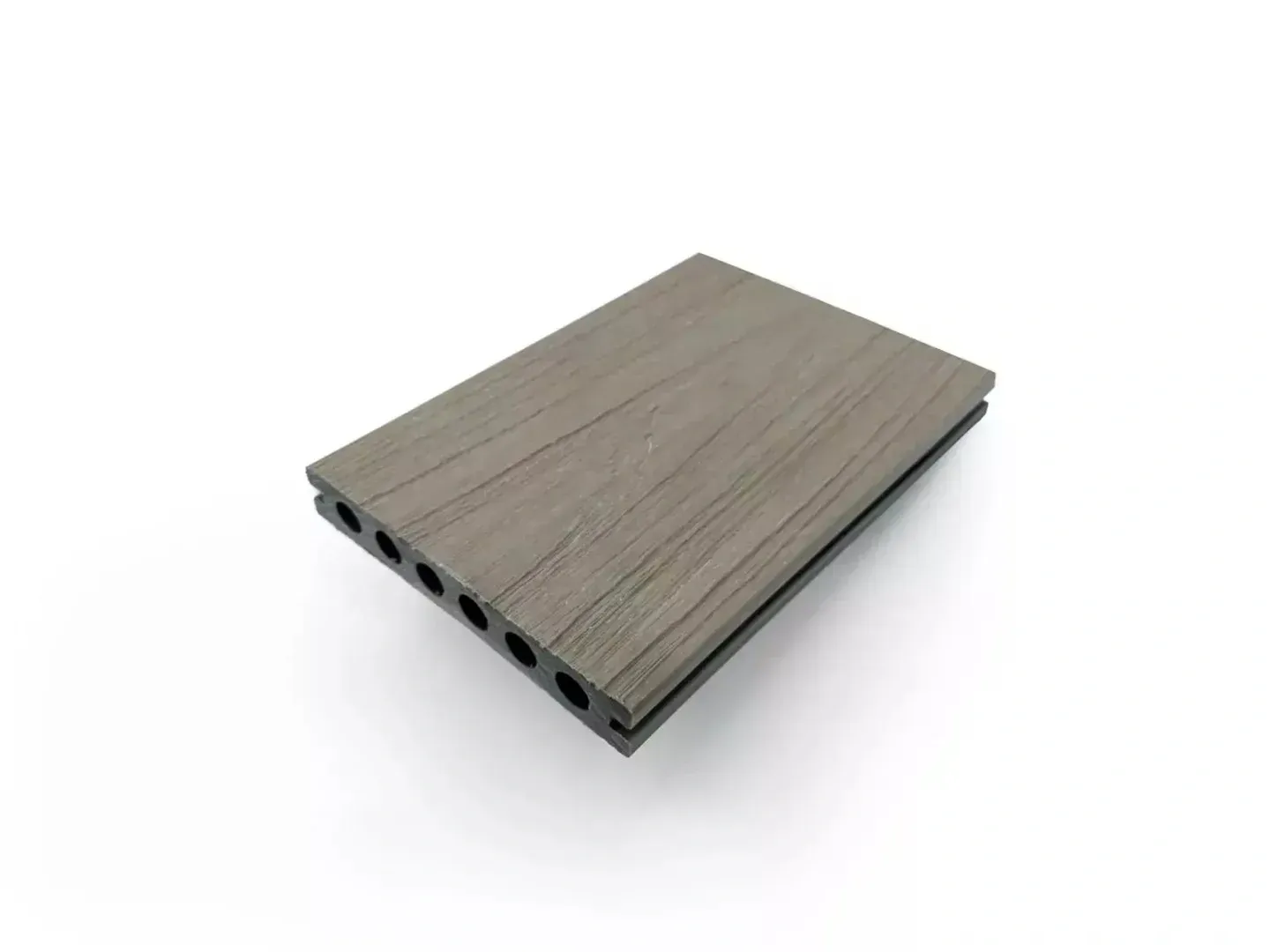 Tabla de cubierta compuesta con vetas de madera y canales laterales huecos, mostrada sobre un fondo blanco.