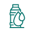 Una botella de agua con una gota de agua sobre ella.
