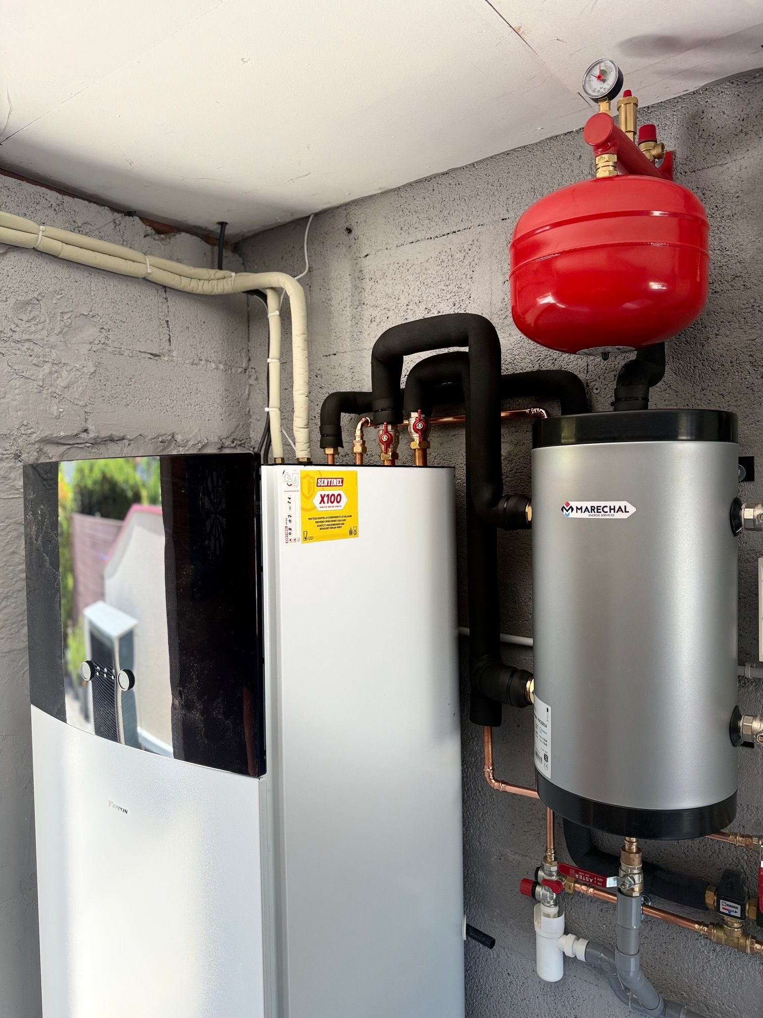 Installation d' une pompe à chaleur air/eau ALTHERMA DAIKIN