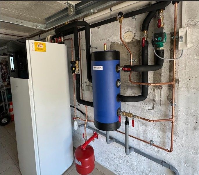 Installation d'une pompe à chaleur AIR/EAU à SAINT PIERRE DE CHANDIEU 69780 Rhône