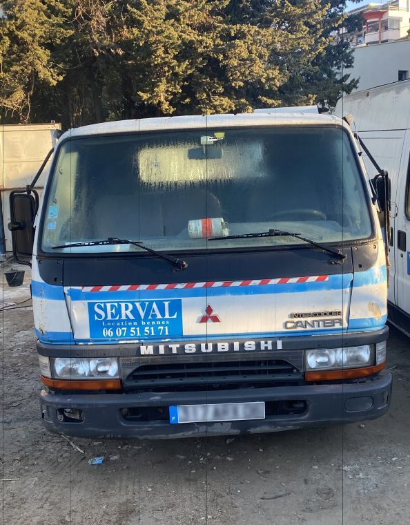 Camion Mitsubishi