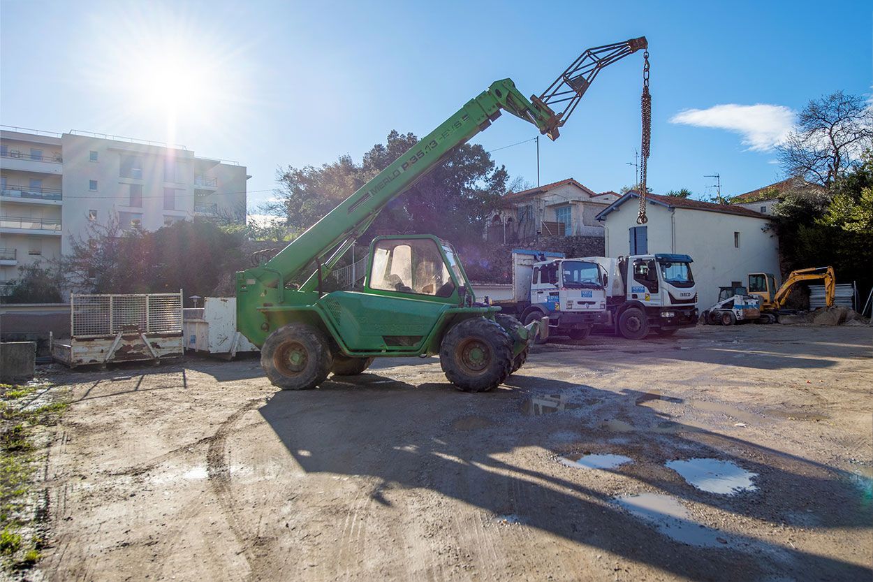 Grue mobile de la société SARL SERVAL