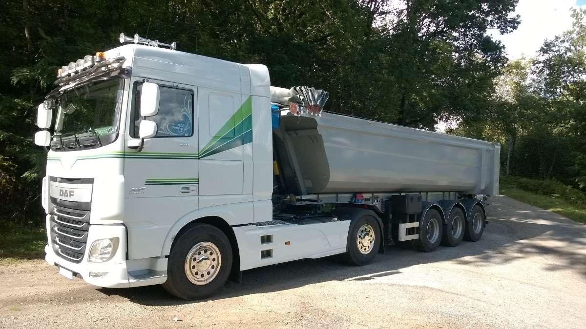 Ensemble trateur + semi-benne 3 essieux