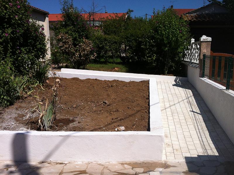 Parterre venant d'être construit