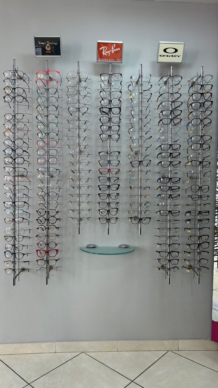 Grand choix de montures optiques